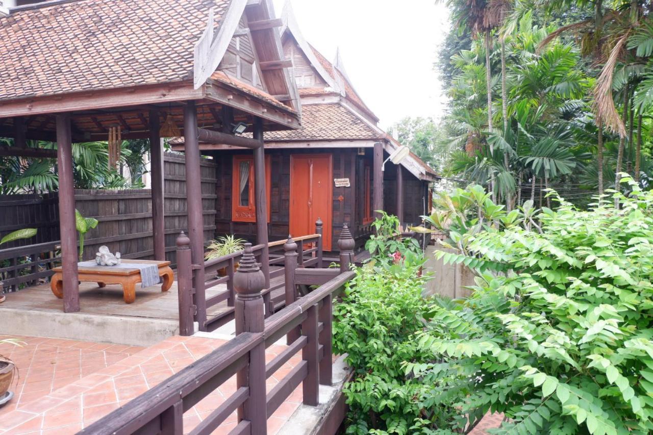 大城府河畔景苑酒店 Ban Bang Krasan 外观 照片